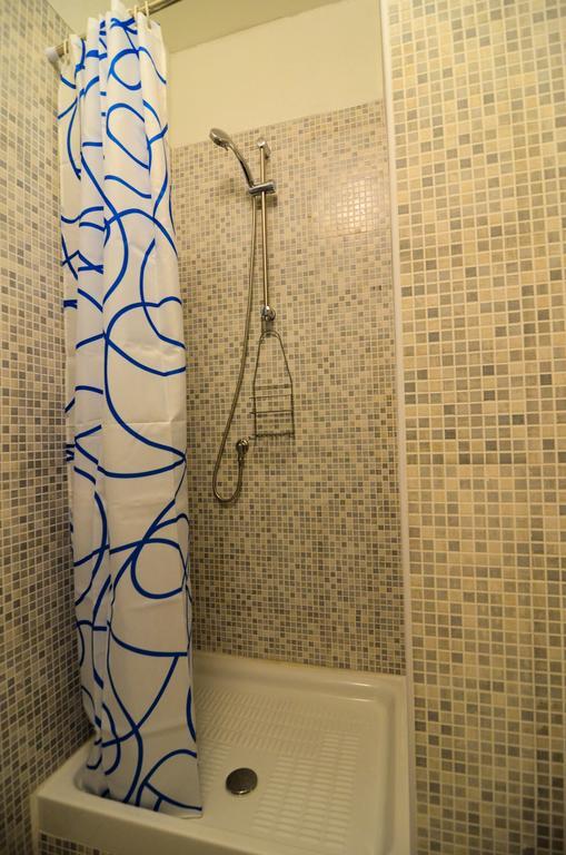 Shine Apartment Νάπολη Δωμάτιο φωτογραφία
