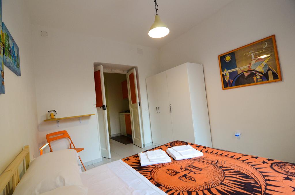 Shine Apartment Νάπολη Δωμάτιο φωτογραφία